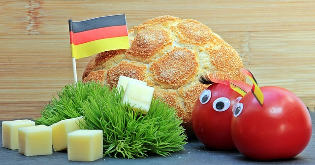 青岛西海岸与国瑞体育赞助签约，国瑞体育赞助80万元理疗产品