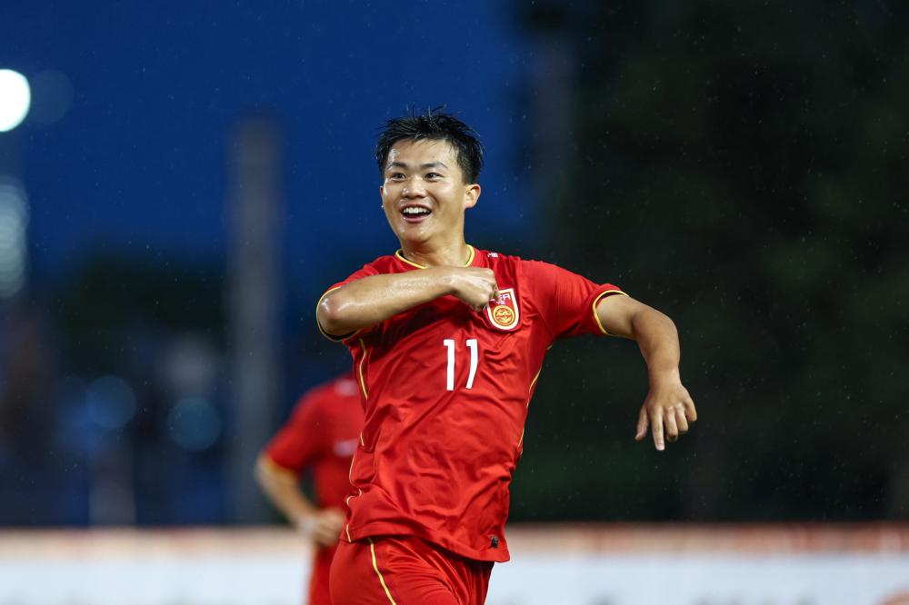 小蜜蜂英超对阵升班马豪取10连胜，伯恩利本赛季丢球第三多